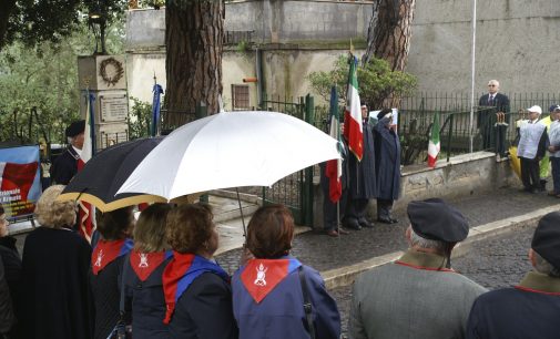 Domenica 4 Novembre: omaggio ai caduti